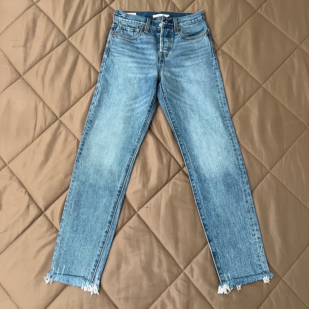 Levi's Medium Wash Wedgie Straight Leg Cropped Jeans